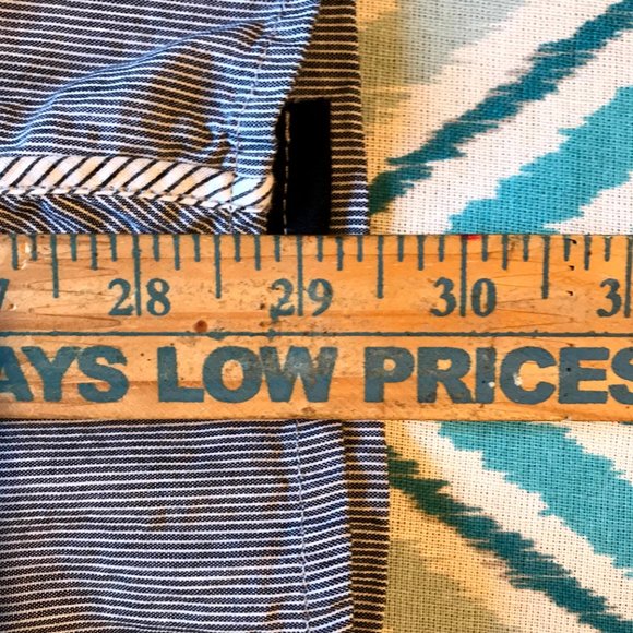 B'52 Men's Button Down Shirt blue Pin Stripe Size XL - Picture 8 of 9